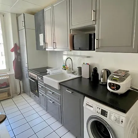 Le Locle : Bel Appartement Chaleureux Exterior photo